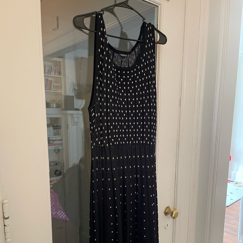 Dress - Picture 2 of 2